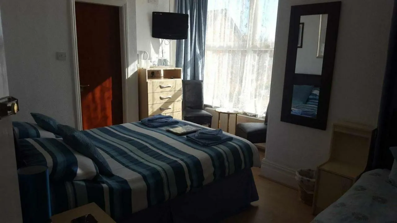 Hallam Guest House Scarborough