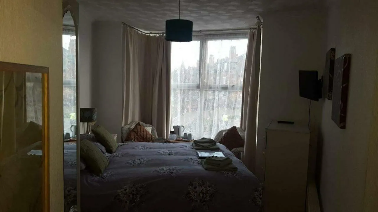 Hallam Guest House Scarborough